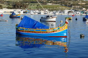Boot (Luzzu) im Hafen in Marsaxlokk, Malta