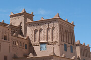 Ornamente an einer Kasbah in der Oase Skoura, Marokko